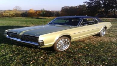Photo of 1967 Mercury Cougar XR-7 Parked Two Decades Ago Is Back With the Original V8.
