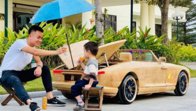 Photo of Dad Crafts Wooden Rolls-Royce For Son