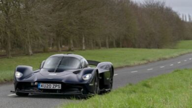 Photo of Aston Martin Executive Says Electric Cars Aren’t Viable.
