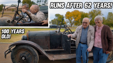 Photo of Take A Look At This, 100 Year Old Car Finally Runs Again (His First Car When He Was 16)!!!